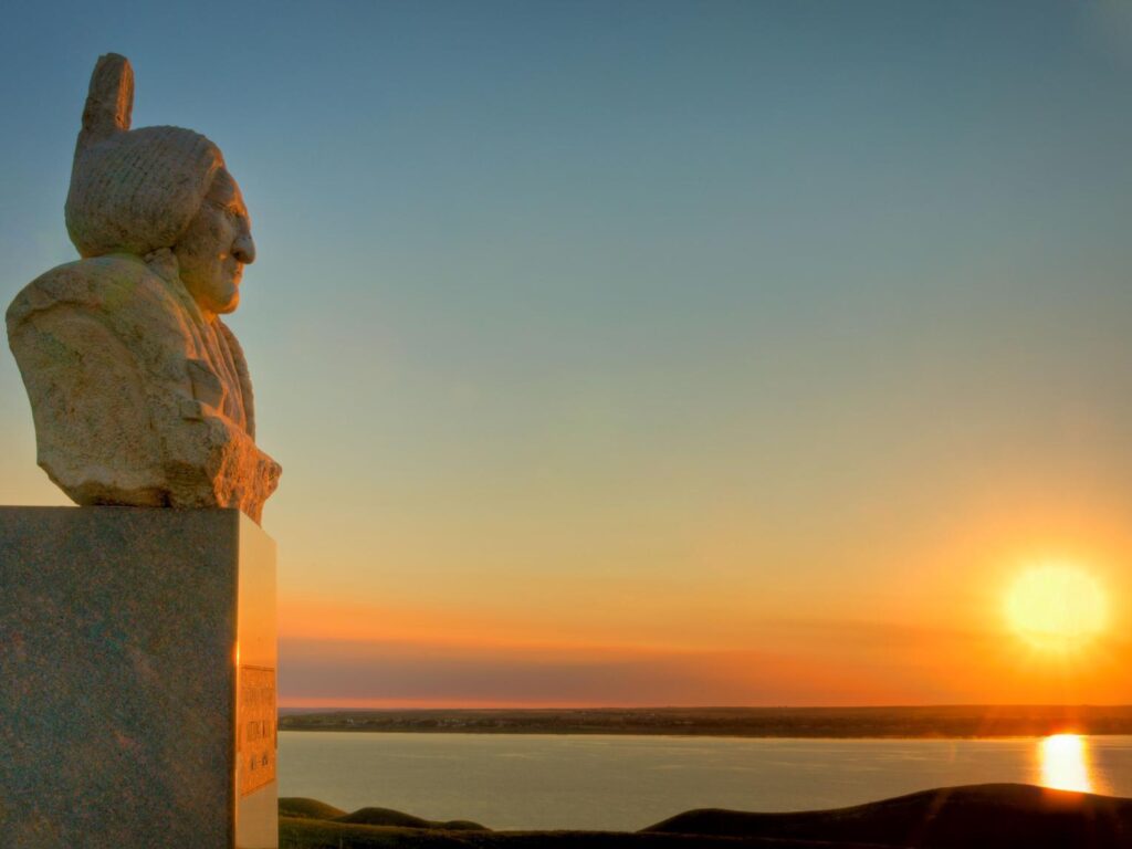 sitting bull monument